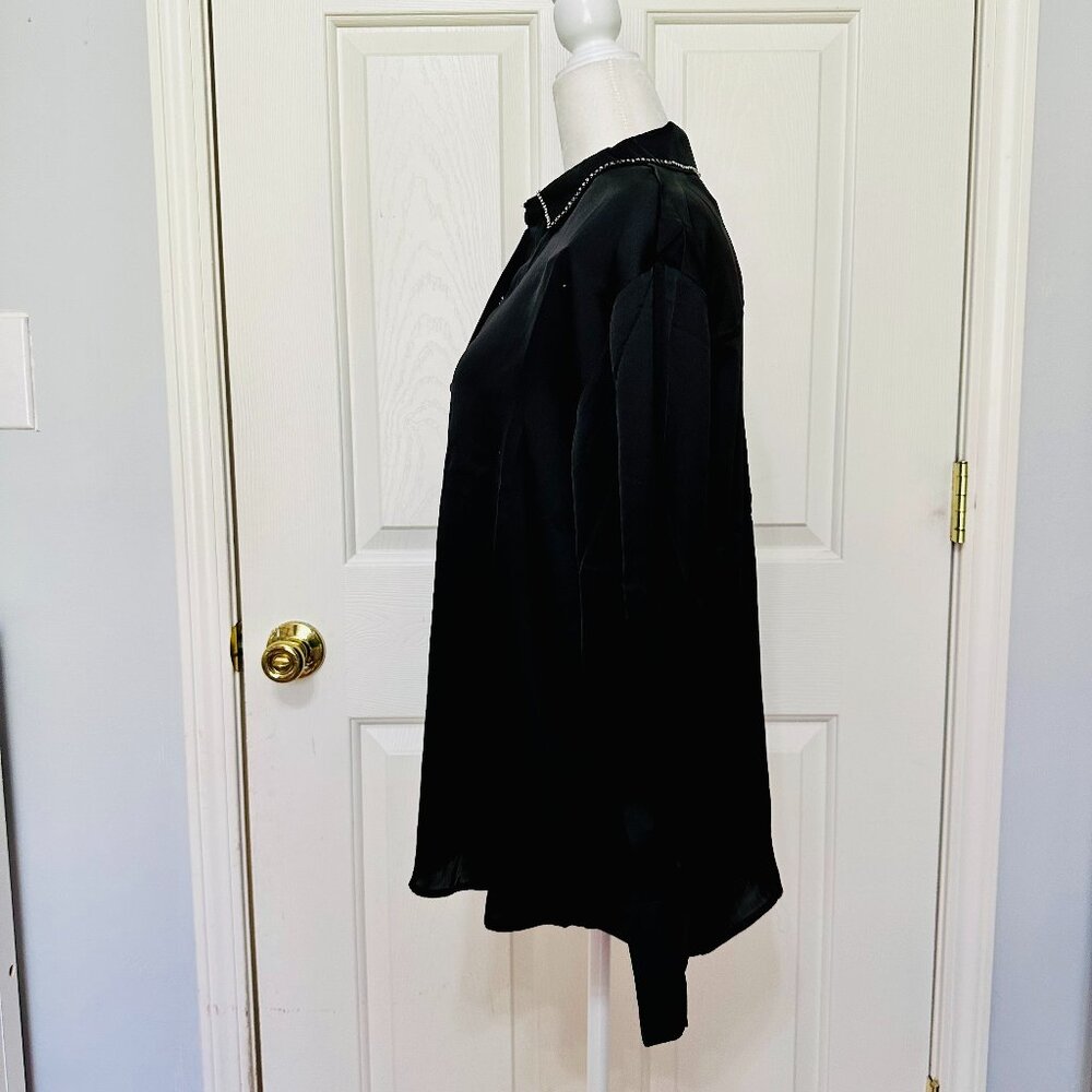 TAHARI BLACK SATIN LONGSLEEVE BUTTON DOWN SHIRT BLOUSE WITH RHINESTONE COLLAR - Picture 4 of 8